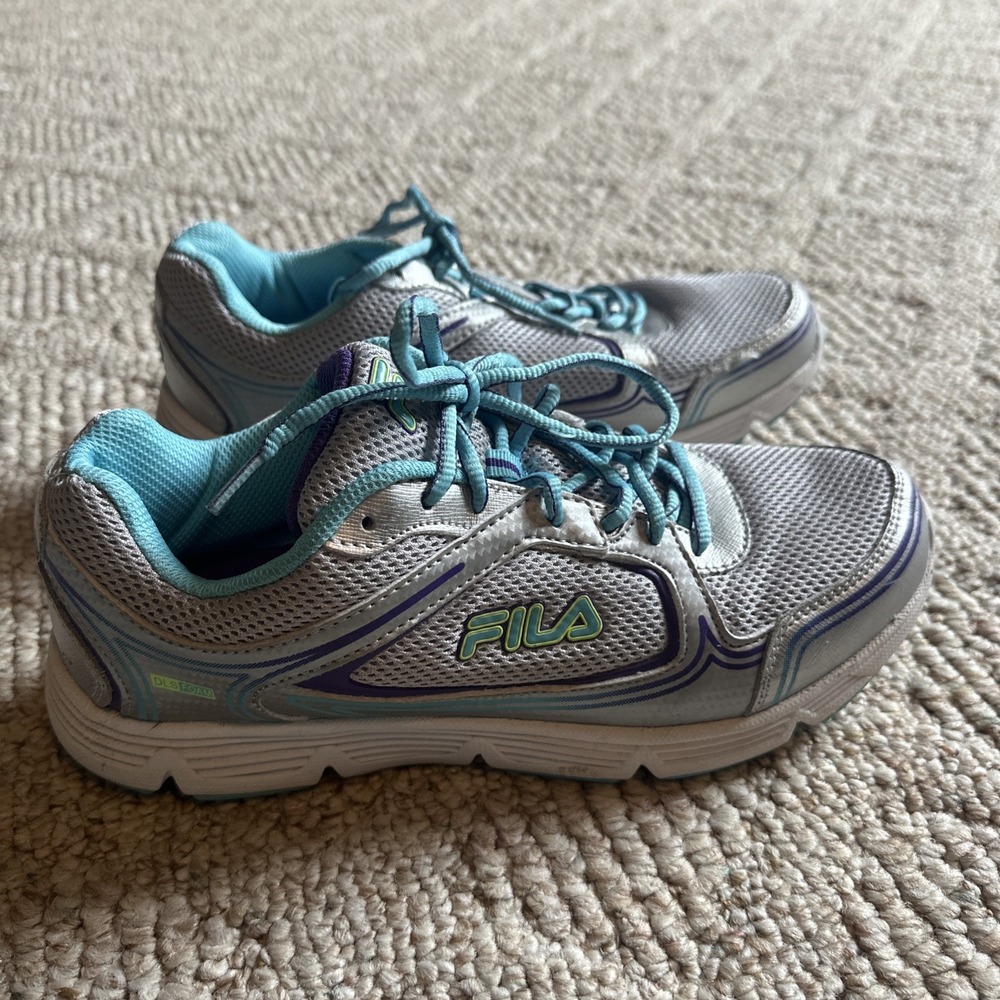 Fila Womens 5HR18027-254 Gray Silver Running Shoes Sneakers Size 9.5 EUC‎